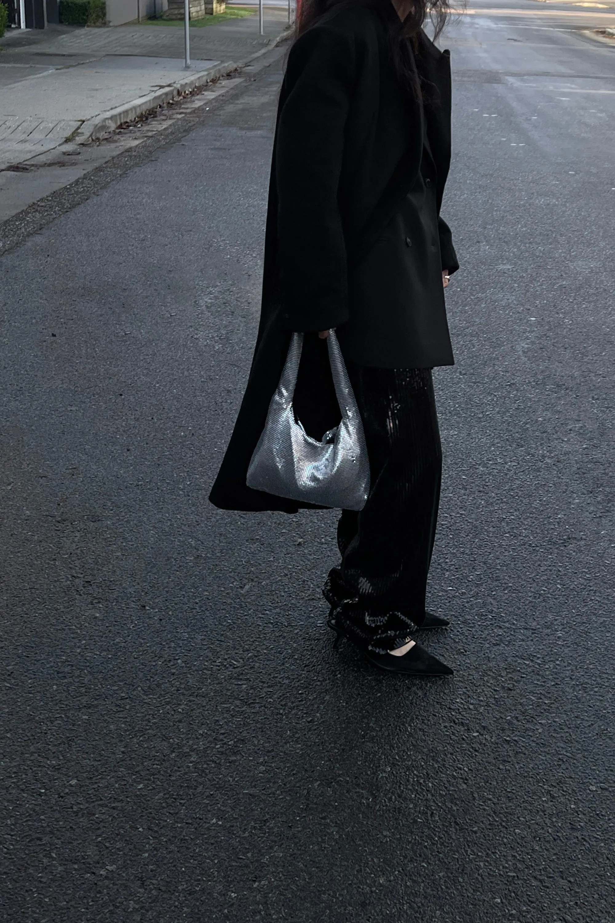 METAL KNIT SHOULDER BAG